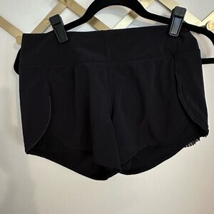 Lululemon black speed up shorts, low rise, size 4, 4 inch inseam